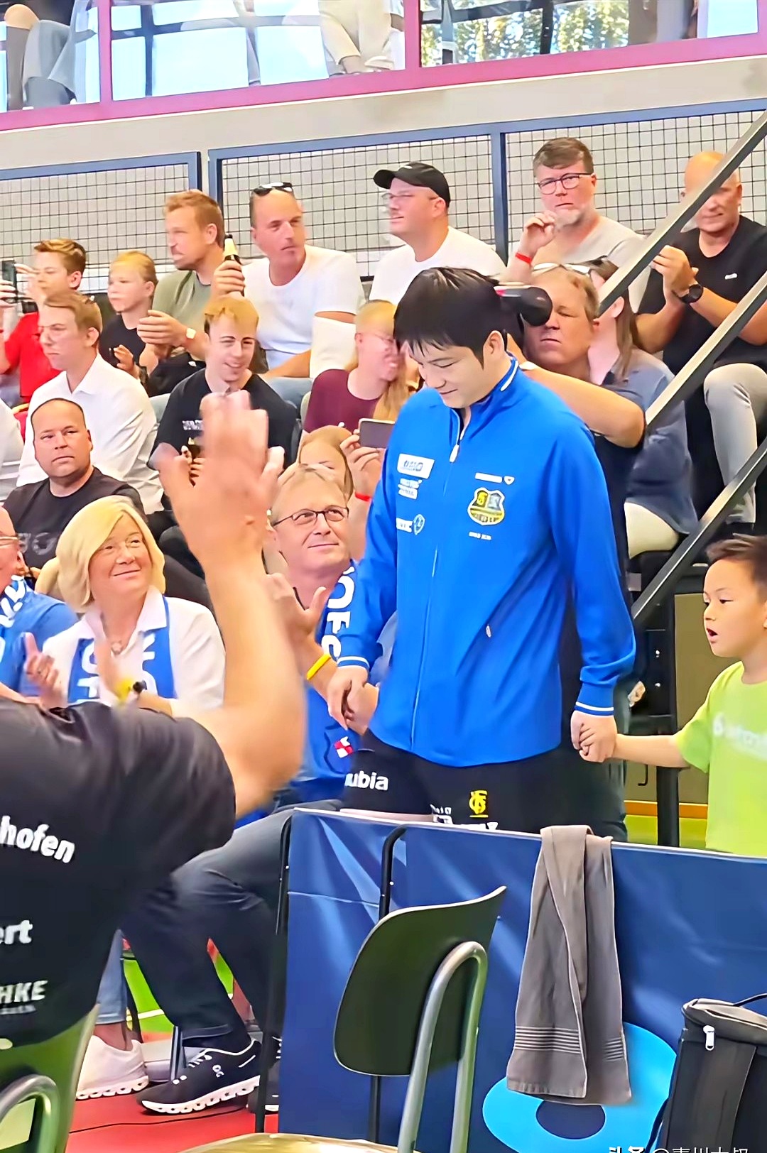 冲刺阶段德甲传出新动向；皇家社会回应争议；管理层表态：底气十足；资深球员宣示担当的简单介绍-米兰体育app