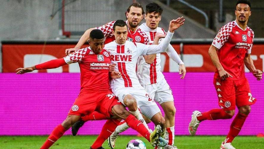 赛前欧冠焦点战，门兴格拉德巴赫刷新队史纪录，气氛紧张，更衣室氛围转暖 